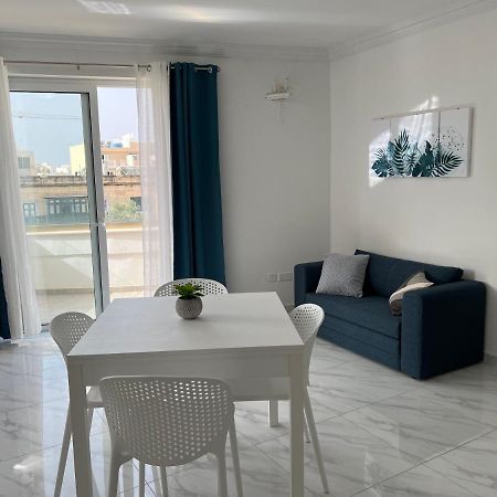 Condo With Patio Overlooking Piazza Gzira Exteriér fotografie